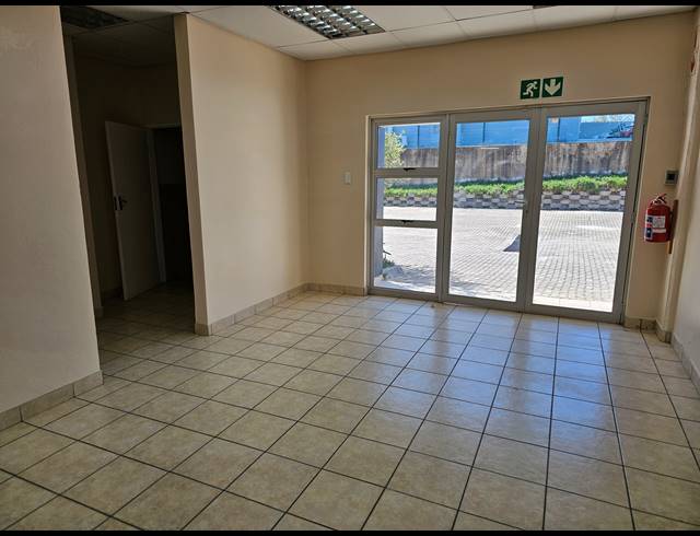 405M² MINI FACTORY TO LET IN LANSERIA